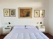 Centro, balcón, luz, muy amplio y tranquilo, WiFi