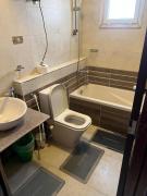 Cozy Townhouse with a Backyard