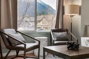 Charming and Stylish renovated Condo near Banff