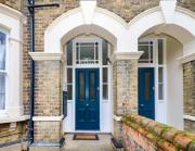 Spacious 1BR Apt near Bedford Stn & Town Centre