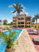 Sweet Palm Villa - Private 12 Bedroom Luxury Villa With Heated Illuminated Pool, Pool Side Restaurant, Near Private beach