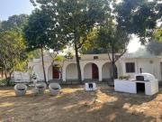 5 Minutes from Airport- Farmify - Peaceful Village Farmstay