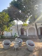 10 Minutes from Airport- Farmify - Peaceful Village Farmstay