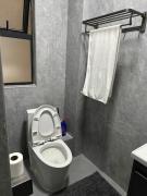 Marlynlo Stays and Realty