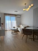 Golden Ivy Apartment