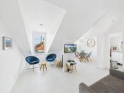 Charming 2BR steps from Castelo De S. Jorge | By Airnest