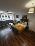 Stunning City View Studio Apartment by StaySavvy Accommodation