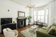 Elegant 1BD Flat with Victorian Charm