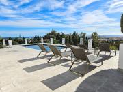 Villa with private pool & outdoor kitchen