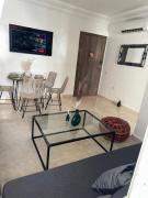 Appartement Spacieux and Moderne Families only