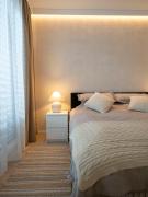 Apartment Madeline - Stunning Lake View with a Pool and a Private Parking