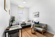 Sunlit Studio Parkville - 1 bath, 1 bed, Tram CBD