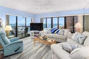 Ocean Front 1 Bedroom Rainbow Condo, Steps to the Beach!