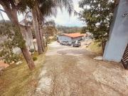 Chácara Com Piscina e Vista das Montanhas