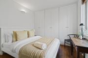 Charming 4 bedroom Chelsea Apartment Sleeps 8