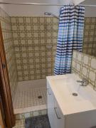 Coastal Retreat with Spa & Games Room