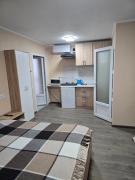 Top Velyatyn Top Velyatyn