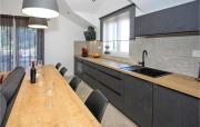 Cozy Apartment In Supetar With Wifi