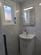 Top Watford West Station