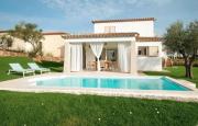 Villa Millelune - by Searly