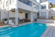 Luxury Camps Bay Getaway