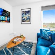 Two Bed Apartment - Sleeps 3 - WiFi, TV & Parking Included 57C