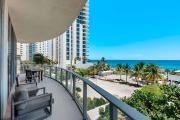 Ocean Front Corner 2 Bedroom Low Floor
