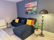 3- Lovely 1 Bed Apartment extra sofa bed-West Midlands