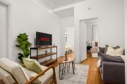 Chic East Village Retreat Comfort in Heart of NYC