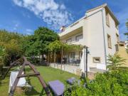 Holiday home 200 m to the beach