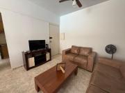 Aconchegante e à 400 metros na Praia da Enseada