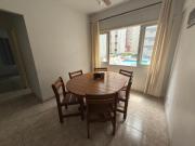 Aconchegante e à 400 metros na Praia da Enseada