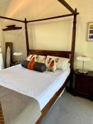 Heritage York Wildflower Junior Suite