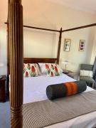 Heritage York Wildflower Junior Suite