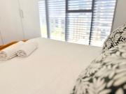 Sydney Hyde Park Gem 1 bedroom with City view and balcony