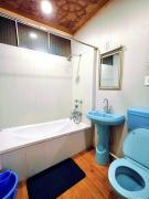 Houseboat Ambassador