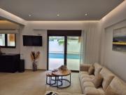 Luxe nieuwe villa met zwembad