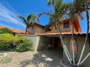 Casa de CINEMA 3 suites, 50m da Praia da Ferradura