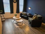 Latimer Flat 3 - Spacious 2-Bed Apt - Sleeps 6 Latimer Flat 3 - Spacious 2-Bed Apt - Sleeps 6