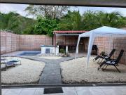 Beach House 3 bed, 2 bath, private pool, secure parking