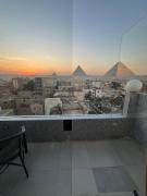 pyramids Middle East stay & tours