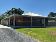 Welshpool - Port Welshpool Retreat - Family Group Friendly - Sleeps up to 6 - Boaters Retreat -Accessible