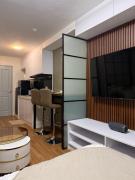 The UrbanNest - 1BR mountain view condo at Marina Spatial