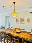 Apartamento a poucos passos da praia com 3 dormitórios