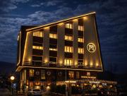 Modern Mountain Mystic Kolasin