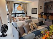 Sinta se em casa, mas, com sol e mar