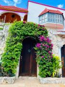 Your Mexican Hacienda SWIMMING POOL JACUZZI & SPA