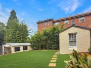 The Edward Lux retreat -Spacious 3BR Apartment