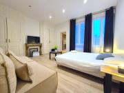 Peacefull, face à la Cathédrale