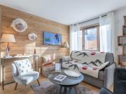 Appartement moderne 3 chambres, skis aux pieds, idéal pour 6 personnes - FR-1-645-84